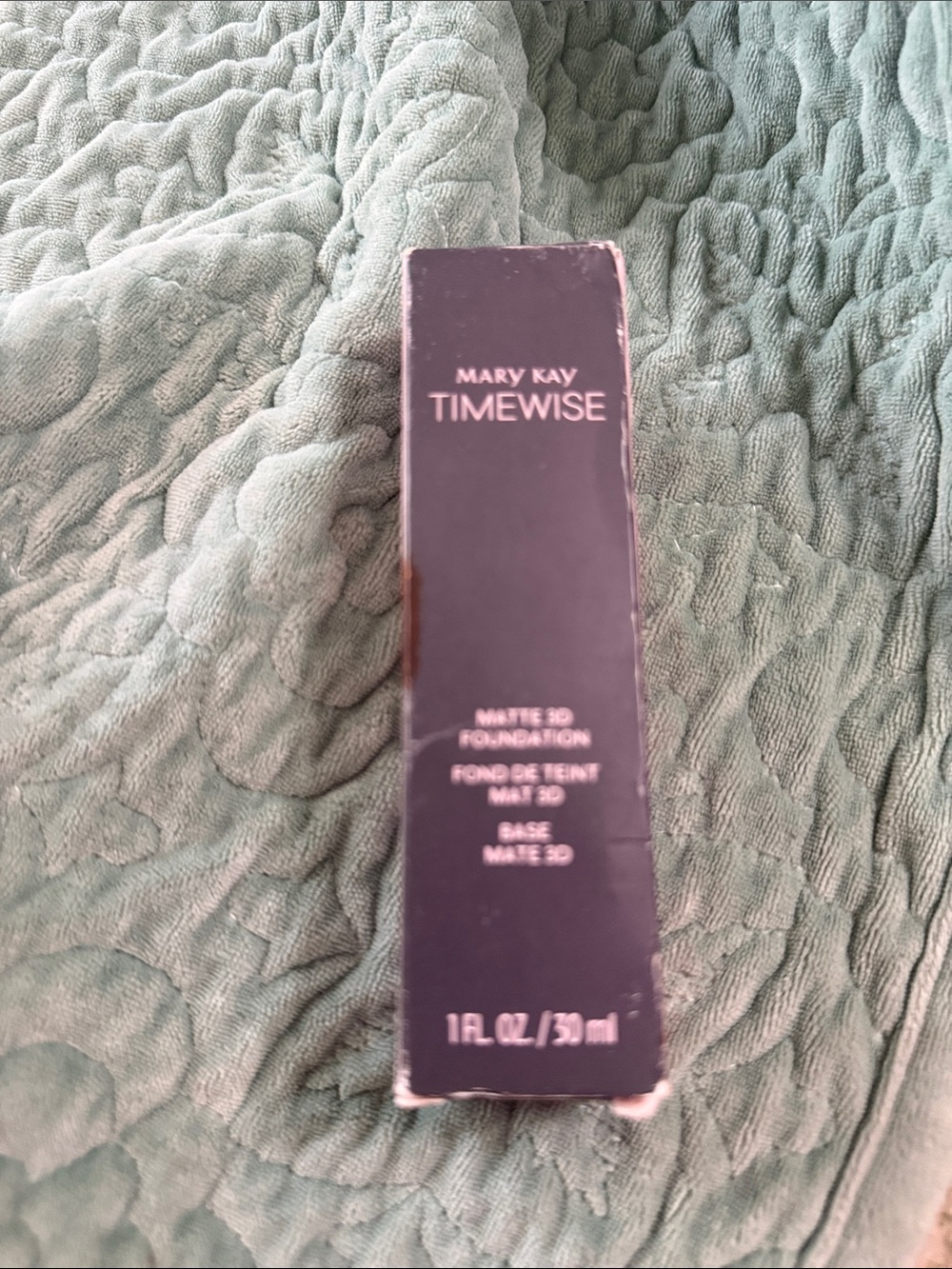 Mary Kay TimeWise Matte 3D Foundation -Ivory N 140